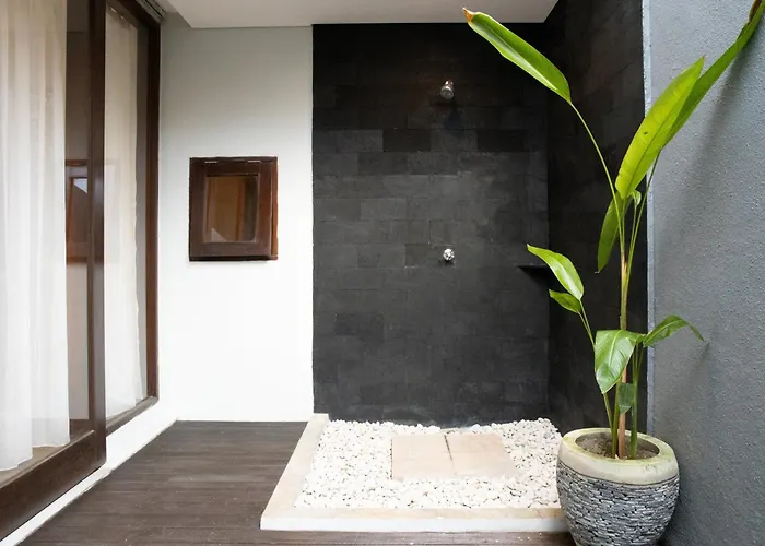 Grand Kesambi And Bali