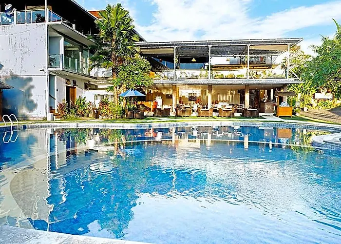 Grand Kesambi And Bali Dalung (Bali)