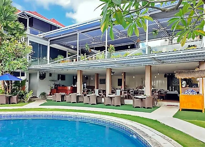 Grand Kesambi And Bali Resort 4*